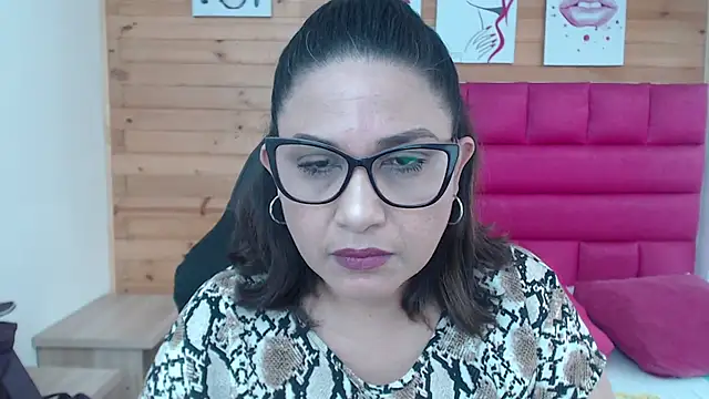 Katha Marck online show from December 2024 02:55:01 PM