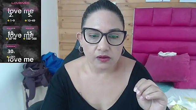 Katha Marck online show from March 2025 02:58:01 PM