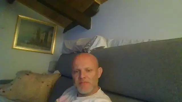 davigochi77bcn online show from November 2025 09:57:01 PM