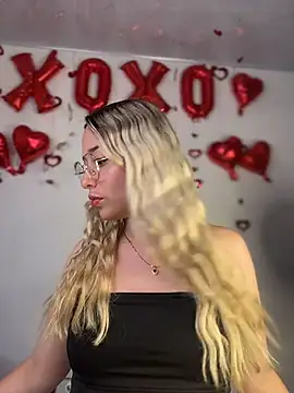 Irisweet  online show from February 2026 12:33:02 AM