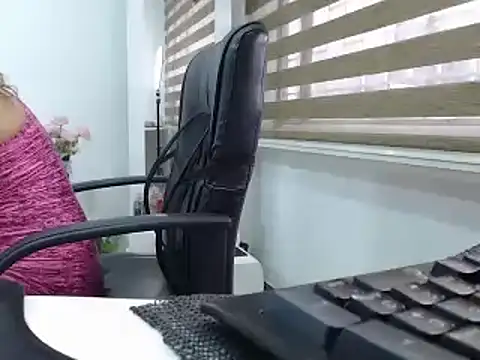 jesy hot online show from February 2025 08:09:01 PM