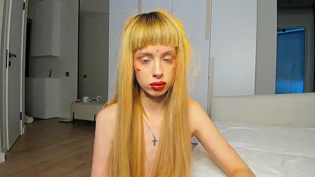 Snapshot of FlowerOfSin2001 chatting on June 2026 11:23:01 AM FlowerOfSin2001 online show from June 2026 11:23:01 AM