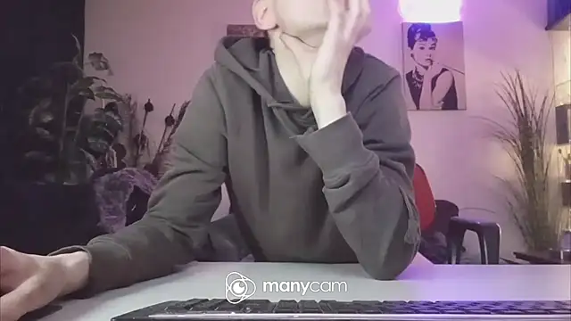 Snapshot of der_dino30 chatting on March 2025 04:34:02 AM der dino30 online show from March 2025 04:34:02 AM