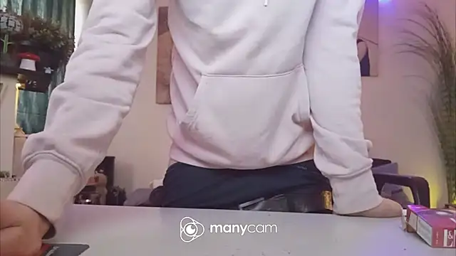 Snapshot of der_dino30 chatting on February 2026 09:32:02 AM der dino30 online show from February 2026 09:32:02 AM