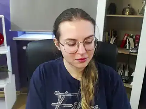 Zoey Erotic online show from January 2025 09:15:01 AM