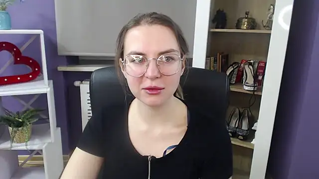 Zoey Erotic online show from January 2025 05:40:02 AM