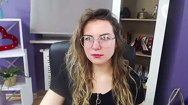 Zoey Erotic online show from January 2025 05:26:02 AM