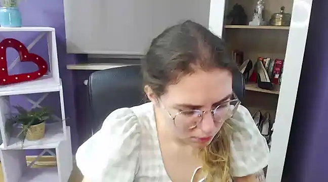 Zoey Erotic online show from January 2025 05:30:01 AM