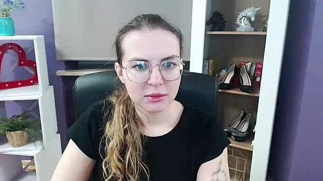 Zoey Erotic online show from February 2025 05:31:02 AM