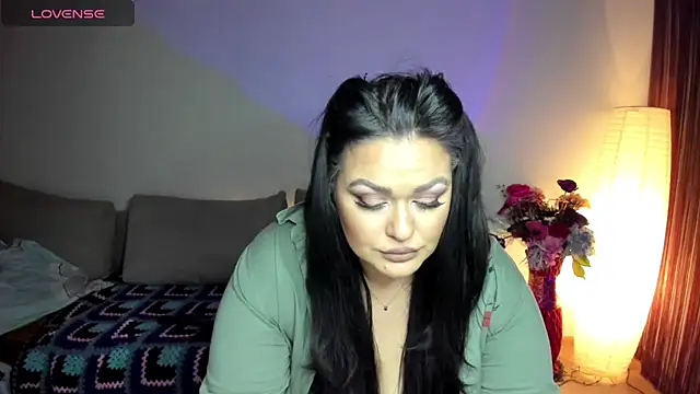 Laura sinner online show from February 2025 11:19:02 PM