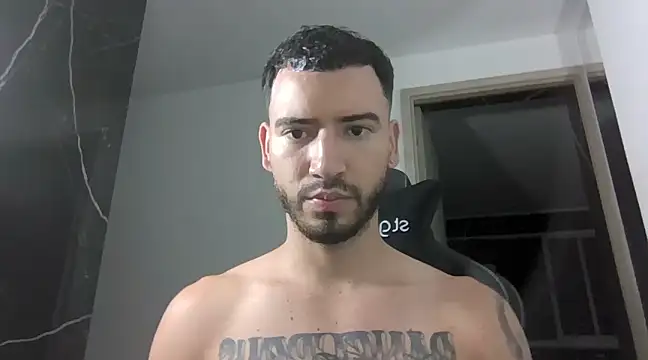 Snapshot of Dangerous-Men chatting on February 2025 03:53:01 AM Dangerous-Men online show from February 2025 03:53:01 AM