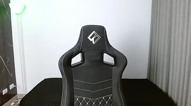 Snapshot of Dangerous-Men chatting on February 2025 06:39:01 AM Dangerous-Men online show from February 2025 06:39:01 AM