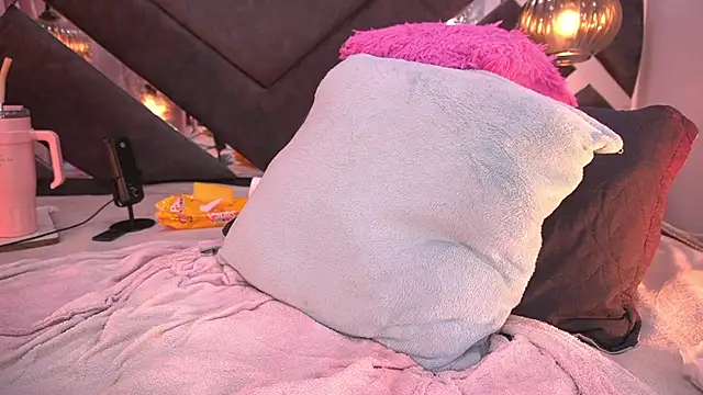 violeta aroca online show from February 2025 06:17:02 AM