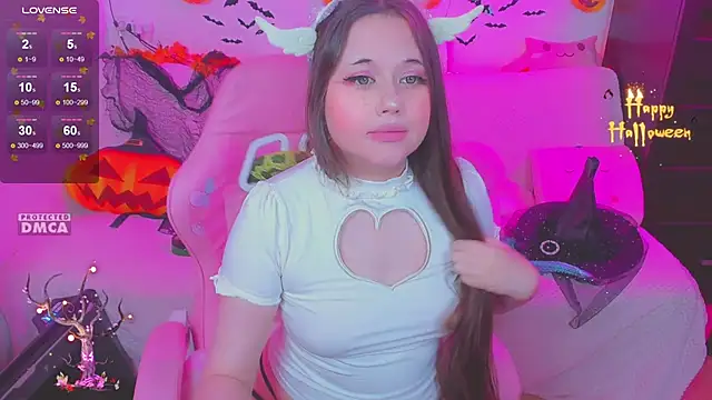 Lolisuccub online show from November 2025 06:29:01 PM