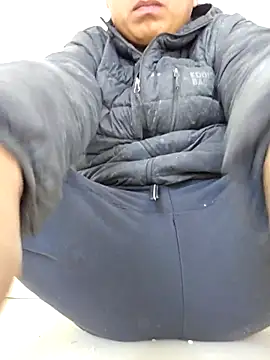 Diablo9804 online show from October 2025 04:17:02 PM