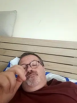 Snapshot of mike9473 chatting on September 2025 01:32:01 PM mike9473 online show from September 2025 01:32:01 PM