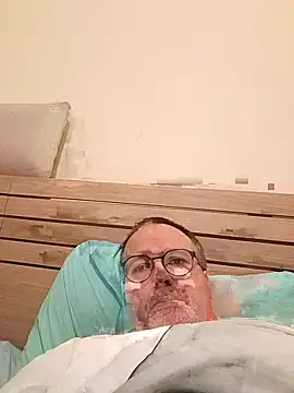 Snapshot of mike9473 chatting on October 2025 08:53:02 PM mike9473 online show from October 2025 08:53:02 PM