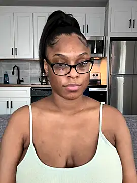 CandyLuxxxx online show from September 2025 08:00:02 PM