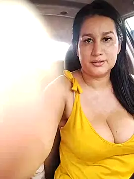 Snapshot of keilymadam chatting on December 2024 07:29:02 PM keilymadam online show from December 2024 07:29:02 PM