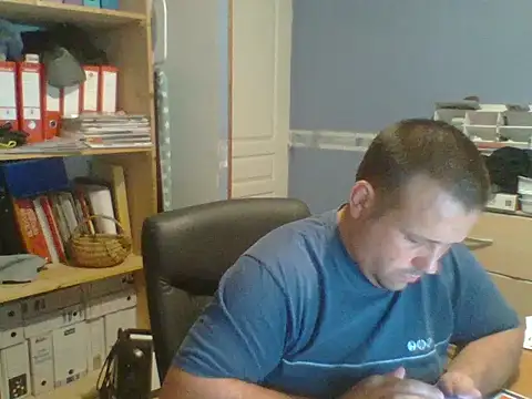 manubm03 online show from June 2026 07:58:01 AM