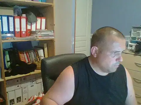 manubm03 online show from July 2026 10:43:02 AM