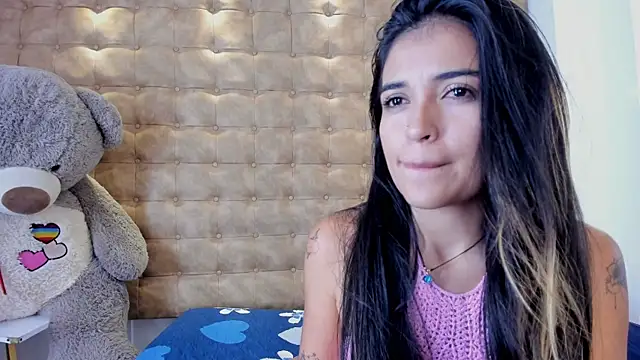violet giraldo online show from July 2026 07:34:02 PM