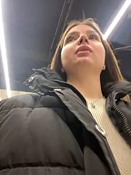 KrisMagnoly online show from September 2025 05:29:02 PM