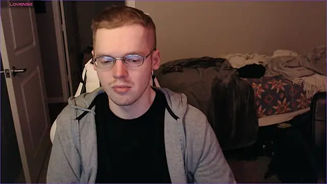 Snapshot of doloresman chatting on February 2025 12:41:01 AM doloresman online show from February 2025 12:41:01 AM