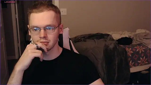 Snapshot of doloresman chatting on February 2025 03:43:02 AM doloresman online show from February 2025 03:43:02 AM