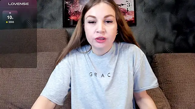 Snapshot of CassieMils chatting on January 2026 01:38:01 PM CassieMils online show from January 2026 01:38:01 PM