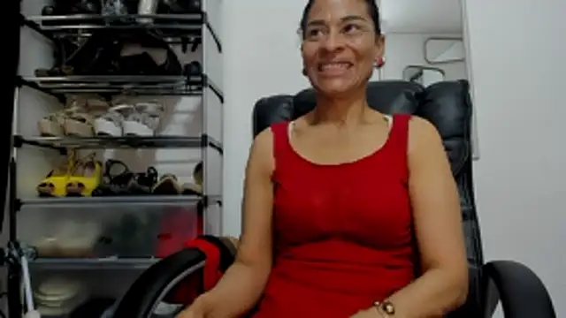 Aries Mature online show from April 2026 03:39:02 PM