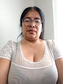 Snapshot of __valentina18 chatting on February 2025 04:42:02 PM   valentina18 online show from February 2025 04:42:02 PM