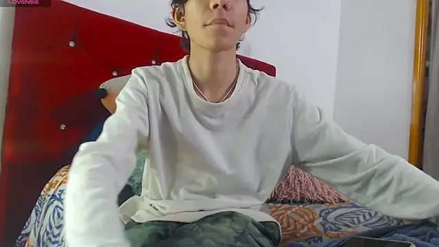 LAICK 01 online show from April 2026 04:19:01 AM