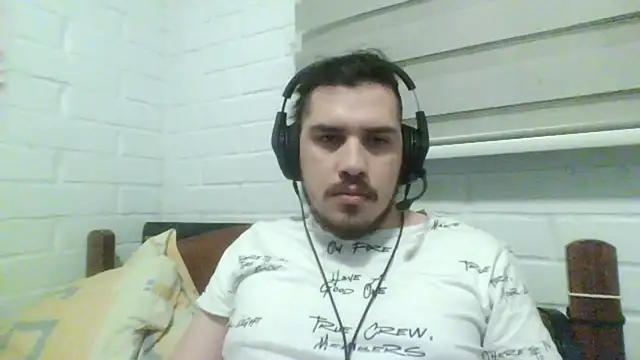 hung weeb online show from October 2025 01:51:02 AM