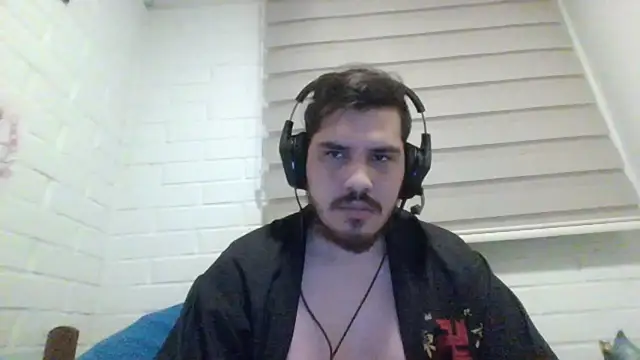 Snapshot of hung_weeb chatting on February 2026 02:38:01 AM hung weeb online show from February 2026 02:38:01 AM