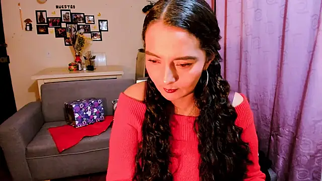 emma luxy online show from March 2026 05:57:02 AM