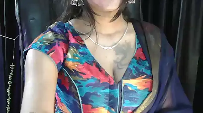 Snapshot of JannatDoll1 chatting on December 2024 11:43:02 AM JannatDoll1 online show from December 2024 11:43:02 AM