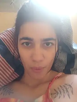 Mamamiabr online show from April 2026 06:21:01 PM