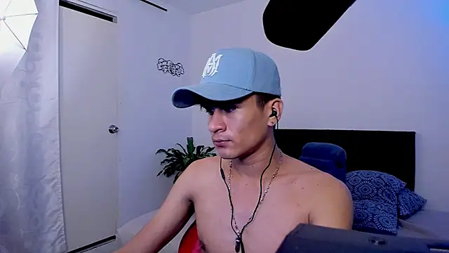 Eiden allenx online show from February 2025 04:06:01 AM