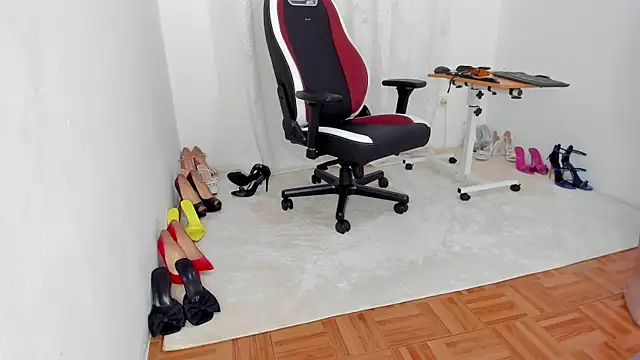 gingirel  online show from March 2025 12:04:02 AM