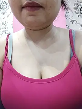 Snapshot of soniya_cute chatting on May 2026 06:47:02 PM soniya cute online show from May 2026 06:47:02 PM