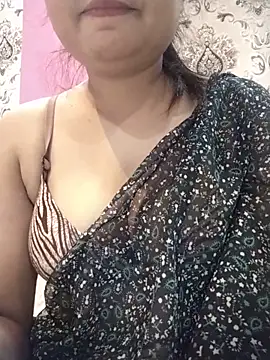 Snapshot of soniya_cute chatting on May 2026 06:04:02 PM soniya cute online show from May 2026 06:04:02 PM