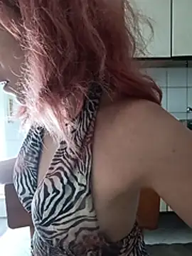 Snapshot of Annarella_Pika chatting on June 2026 01:22:02 PM Annarella Pika online show from June 2026 01:22:02 PM