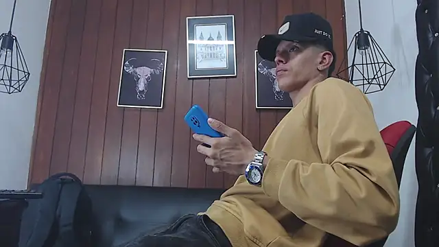 GaboReyes online show from March 2025 03:37:02 AM