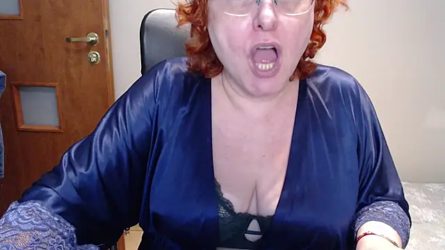 JoannaAndNeighbour online show from December 2024 12:52:02 PM
