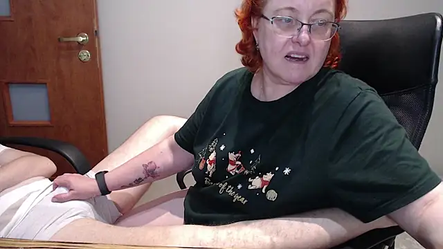 JoannaAndNeighbour online show from December 2024 03:46:02 PM