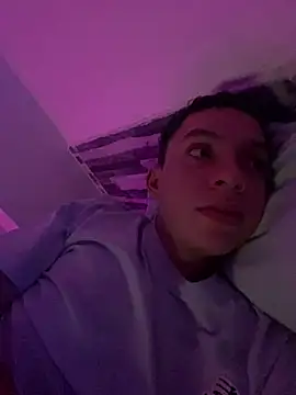 davinalhot online show from April 2026 04:39:01 PM