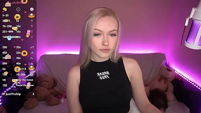 AmandaFiree online show from January 2025 10:43:01 AM