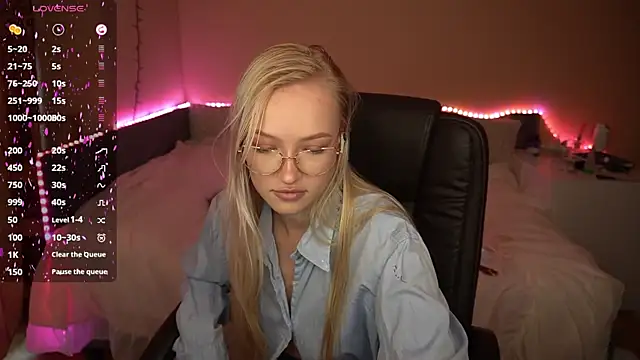 AmandaFiree online show from September 2025 10:31:01 AM