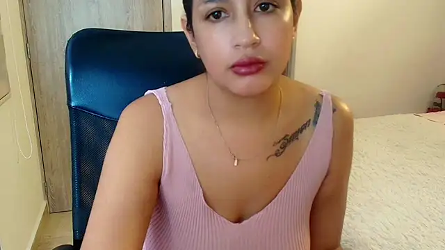 sara2520 online show from May 2026 08:27:02 PM